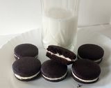 A picture of step 12 of Homemade Oreo cookies/biscuits.