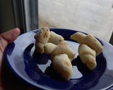 Foto del paso 4 de la receta: Cañoncitos, cuernitos, pan con grasa
