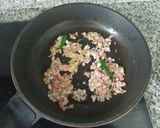 A picture of step 2 of Pepper Chicken.