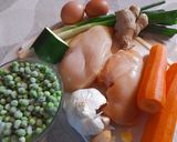 Kínai pirított rizs csirkével és zöldségekkel recept fázis 1 fotója