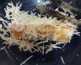 Foto langkah ke 4 dari resep Roti Bakar Gulung Suka-Suka.