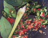 Foto langkah ke 2 dari resep Sambal Goreng Telur Kerang Dara.