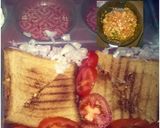 A picture of step 4 of Paneer Sandwich.