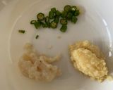 A picture of step 2 of Mamara poha.