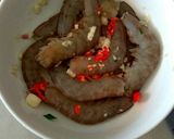 Hình bước làm 3 của món Tôm rim ngọt mặn