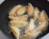 A picture of step 4 of Japanese Marinated Fried Chicken Wings.