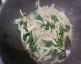 Foto langkah ke 5 dari resep Sayur Labu Siam Daun Ginseng Ayam.