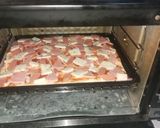 Foto langkah ke 6 dari resep Pizza Roti Ekonomis.