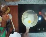 Foto langkah ke 2 dari resep Double cheese burger + egg + Smash patty burger with video 🎥.
