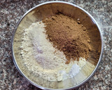 Foto del paso 2 de la receta: Galletitas de chocolate y pimientas