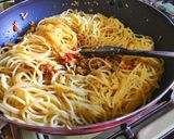 Foto langkah ke 9 dari resep Oglio Olio Tuna#pasta.