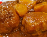 Foto del paso 11 de la receta: Albóndigas con jamón en salsa de Pedro Ximénez con patatas