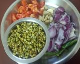 பச்சை பயறு கிரேவி (Pachai payaru gravy recipe in tamil) ரெசிபி ஸ்டேப் 1 புகைப்படம்