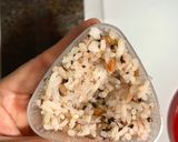 Foto langkah ke 3 dari resep Salmon Mentai Onigiri Creamy Ngeju.