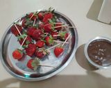 સ્ટ્રોબેરી ચોકલેટ બાઉલ (Strawberry Chocolate Bowl Recipe In Gujarati) રેસીપી સ્ટેપ2ફોટો