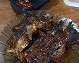 Foto langkah ke 9 dari resep Ikan Mujair Panggang Bekal Suami.