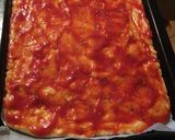 Foto del paso 3 de la receta: Pizza de pavo con cuatro quesos familiar con masa super esponjosa