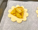 Foto del paso 7 de la receta: Galletas de mantequilla con manzana caramelizada