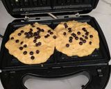 Foto langkah ke 2 dari resep Wafel Pisang Coklat dan Keju.