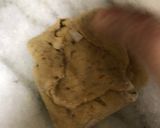 A picture of step 2 of Egg Parantha Roll.