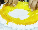 A picture of step 11 of Mango cake.
