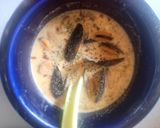 A picture of step 3 of Hot and Creamy Mussles Soup.