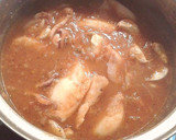 Foto del paso 5 de la receta: Chipirones y langostinos con sofrito de tomate