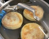 Hình bước làm 5 của món English Muffins