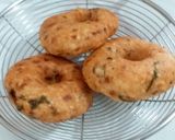 A picture of step 8 of Medu Vada.