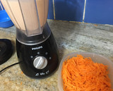 Foto del paso 3 de la receta: Budín de zanahoria y naranja con harina integral 🥕🍊