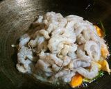 Foto langkah ke 2 dari resep Tumis Udang Buncis Sederhana.