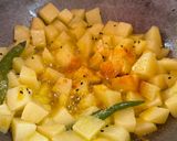 A picture of step 4 of Aloo Posto.