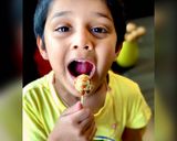 A picture of step 4 of Sabudana vada lollipops.