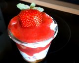 A picture of step 5 of Sig's Easy Strawberry Tiramisu.