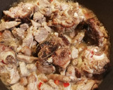 Foto del paso 1 de la receta: Guiso rápido y fácil con carnaza y huesos de cordero