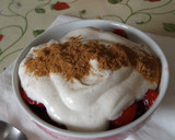 Foto del paso 2 de la receta: Fresas frescas con crema de yogur al aroma de vainilla y ron para diabéticos, o no!