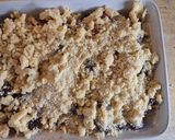 Meggyes-málnás crumble (morzsasüti) recept fázis 1 fotója