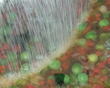 A picture of step 4 of Rava Upma.