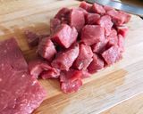 Hình bước làm 1 của món Cà Ri Bò Nhật Bản 🍛