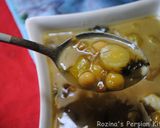 A picture of step 14 of Omaj soup آش اوماج تبریزی.