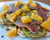 Foto del paso 7 de la receta: Ensalada de tomate, champiñón y mojama con cítricos