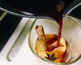 รูปขั้นตอนการทำที่ 1 ของ ไวน์แดงร้อนแบบสวีเดน glögg (mulled wine)