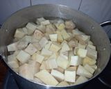 A picture of step 2 of Gwaten doya(yam portage).
