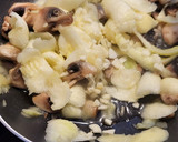 Foto del paso 2 de la receta: Calabacín relleno gratinado