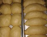 Foto langkah ke 3 dari resep Roti manis.