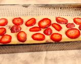 Foto del paso 3 de la receta: Budín de frutillas y naranja 🍓🍊