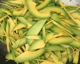 Hình bước làm 2 của món Bơ xào thịt bò🥑🥑