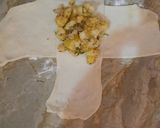 A picture of step 2 of Mat samosa.