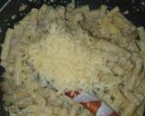 Foto del paso 2 de la receta: Macarrones en salsa blanca.