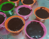 Foto langkah ke 4 dari resep Bolu Kukus Coklat Mekar, tanpa Mixer tanpa Telur.